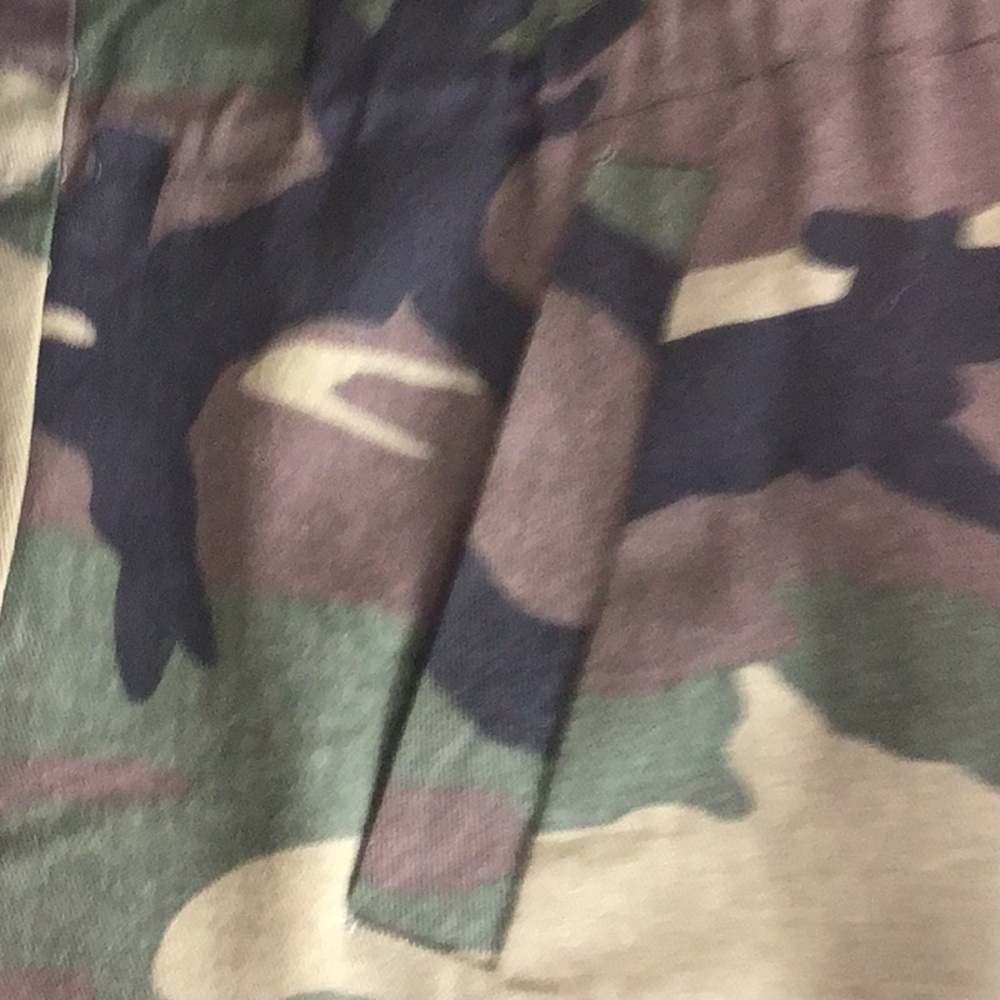 ASA Fashion Group pink and camouflage women’s coat size L - Picture 7 of 7